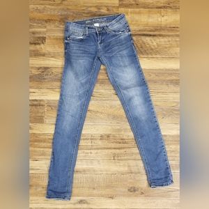 Blue Asphalt size 3, regular